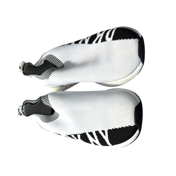 DKNY White & Black Slip-On Sneakers Womens Size 9M Mesh Upper Lightweight Sole C - Picture 8 of 11
